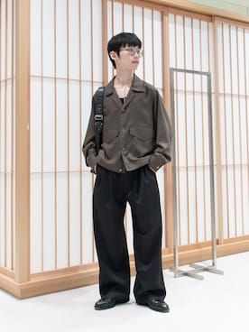 「STUDIOUS(ステュディオス)のアイテム(スラックス)」を使った、Aoi Sugiyama さん(メンズ・170cm)の夏コーディネート