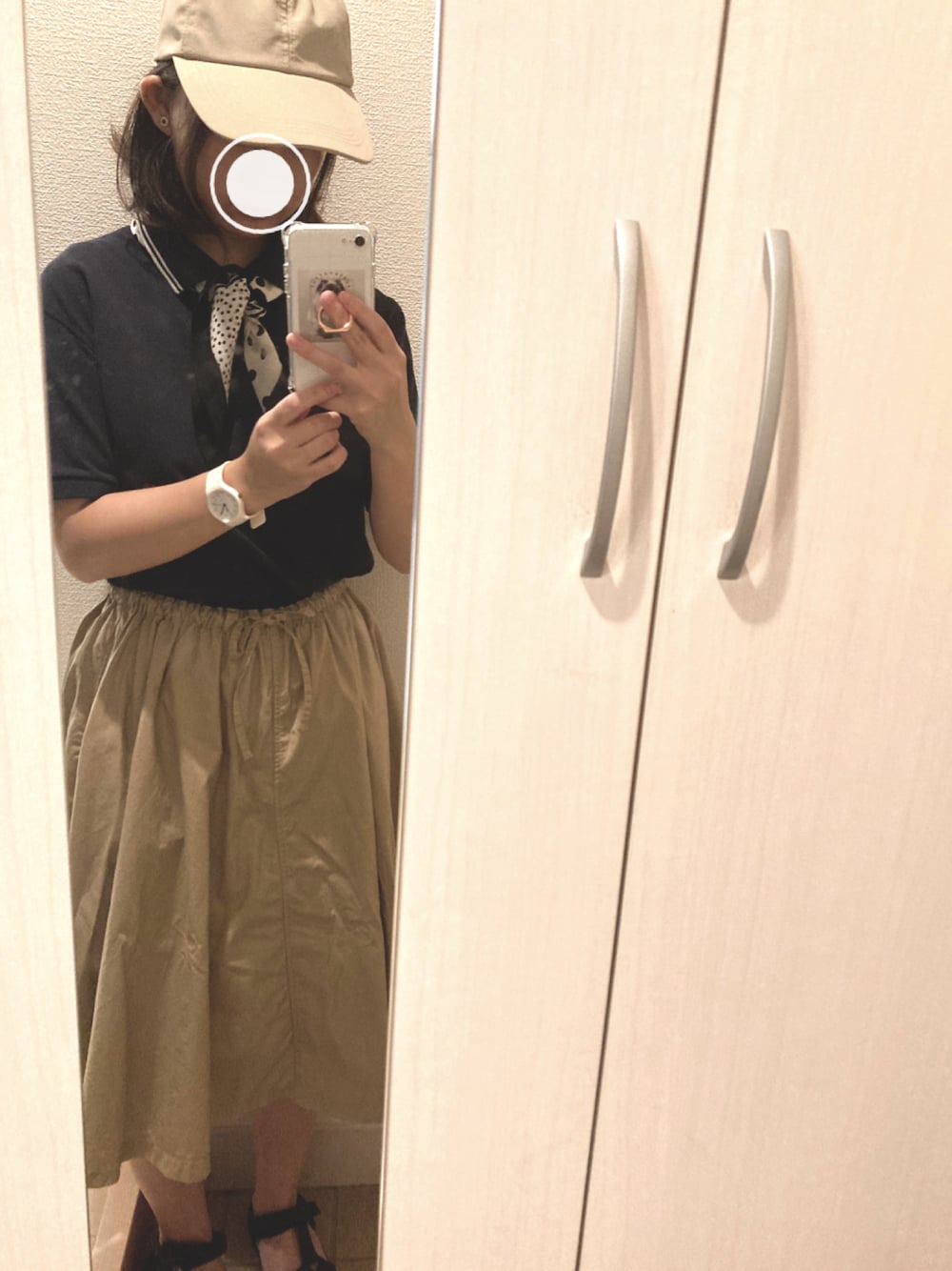 「ポロシャツ、カジュアルガーリー、スカーフ」｜「UNIQLOのドライEXカノコポロシャツ（半袖）（ポロシャツ、ブルー系）」を使った、あんずさん（レディース・153cm）の秋コーディネートの1枚目の写真