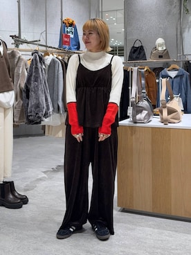 「アイテム（サロペット/オーバーオール）」を使った、kuu__lpさん（レディース・157cm）の冬コーディネート