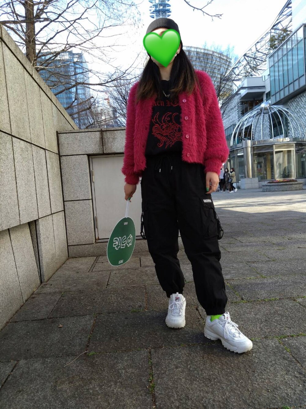 「パンツスタイル、低身長女子、しまむら、GU、FILA、Birdog、コムドット」｜「birdogのアイテム（トップス、ブラック系）」を使った、みっふぉさん（骨格ウェーブ・レディース・156cm）の冬コーディネートの1枚目の写真