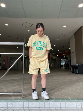 「GAP（ギャップ）のアイテム（Tシャツ/カットソー）」を使った、みっふぉさん（レディース・156cm）の秋コーディネート