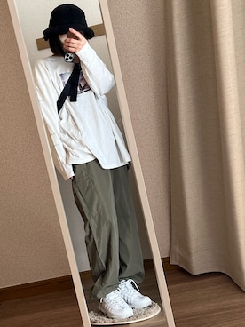 「Rename（リネーム）のアイテム（バッグ）」を使った、eriさん（レディース・160cm）の秋コーディネート