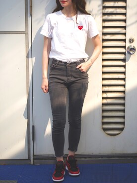 j1 low gym red black