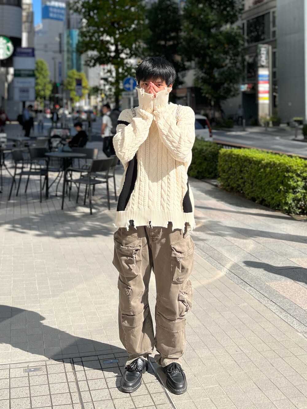 「ファッションを楽しもう、メンズファッション、お洒落さんとつながりたい、秋コーデ、シンプルスタイル、大人コーデ、ZARA、プチプラ、シンプル、いいね、save、フォローお願いします🤑、ローファー、ニット、カーゴパンツ、韓国ファッション、ootd」｜「Dr. MartensのDr.Martens CORE ADRIAN WS BLACK SMOOTH / ドクターマーチン コア エイドリアン WS ブラック スムース（ローファー、ブラック系）」を使った、(｀・ω・´)…YUTO…さん（メンズ・180cm）の秋コーディネートの1枚目の写真
