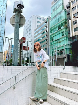 【新品】【イエベさん向け】コーデ売り 白Tシャツ×グリーンスカート セット 夏 サテンナローフレアスカート【洗濯機洗い可】（マキシ・ロング
