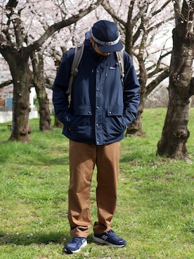 「UNIVERSAL OVERALL（ユニバーサルオーバーオール）のアイテム（パンツ）」を使った、ぼんじりさん（メンズ・179cm）の春コーディネート