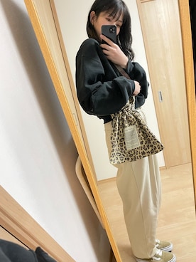 「スウェットギャザーパンツ」｜みきさん（レディース・165cm）の冬コーディネート