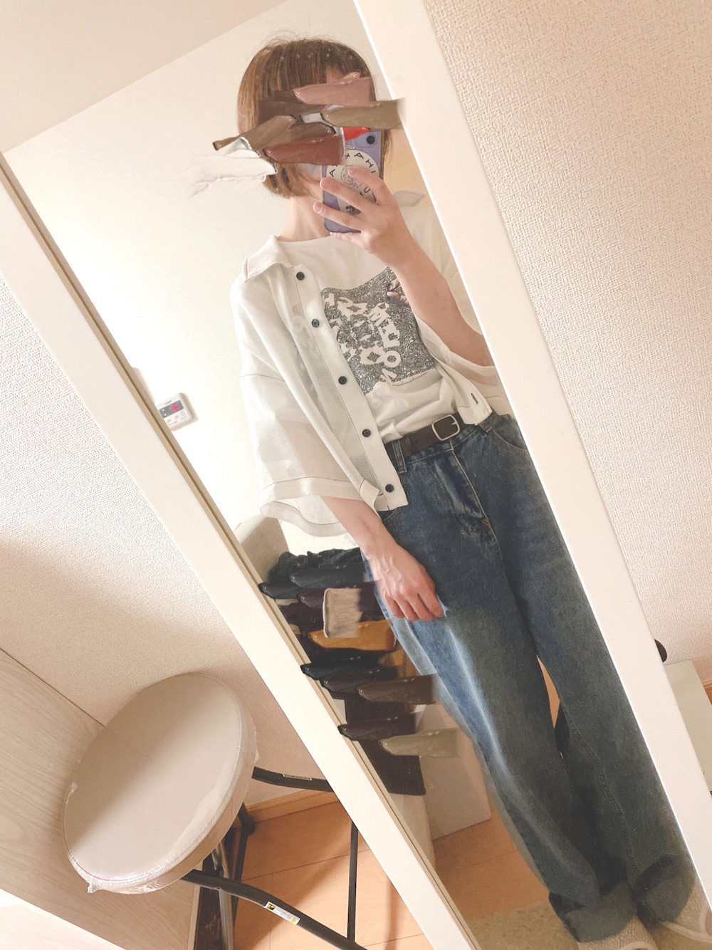 「夏だ！Tシャツ着よう！、みんなの白Tフェス、シアーシャツ、オーバーサイズ、シルクスクリーン、ワイドデニム、サイドライン、低身長女子、メンズライク、メッシュトップス、ラクチンコーデ、ペイズリー、グラフィックＴ、ショートシャツ、ステッチ」｜「CHRONOIZMのアイテム（Tシャツ/カットソー、その他）」を使った、ユズルさん（レディース・151cm）の夏コーディネートの1枚目の写真