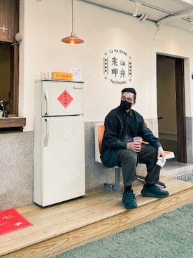「HOKA ONEONE」｜阿展さん（メンズ・175cm）の春コーディネート