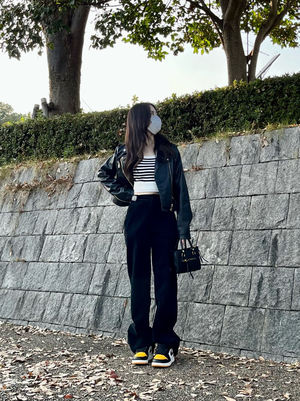 「大人カジュアル、秋服コーデ、カジュアル、ACLENT、ZARA、shein、NIKE、お洒落さんとつながりたい、スニーカー、ラフコーデ、低身長コーデ、今日のコーデ、プチプラ、レザージャケット、ラクチンコーデ」｜「aclentのアイテム（パンツ、ブラック系）」を使った、Manamiさん（レディース・157cm）の秋コーディネートの1枚目の写真