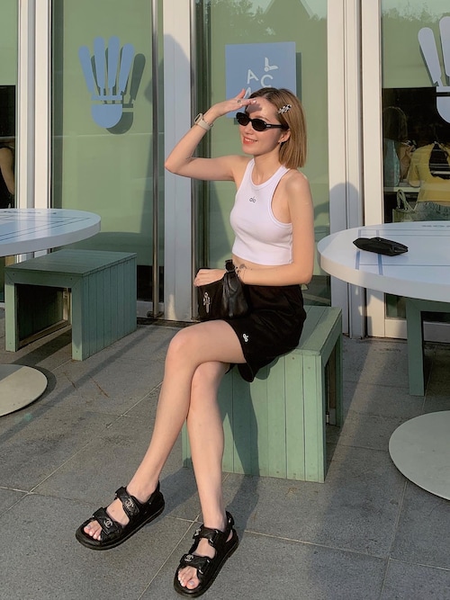 𓇬ℍ𝕒𝕟𝕒𓇬｜CHANELのサンダルを使ったコーディネート - WEAR