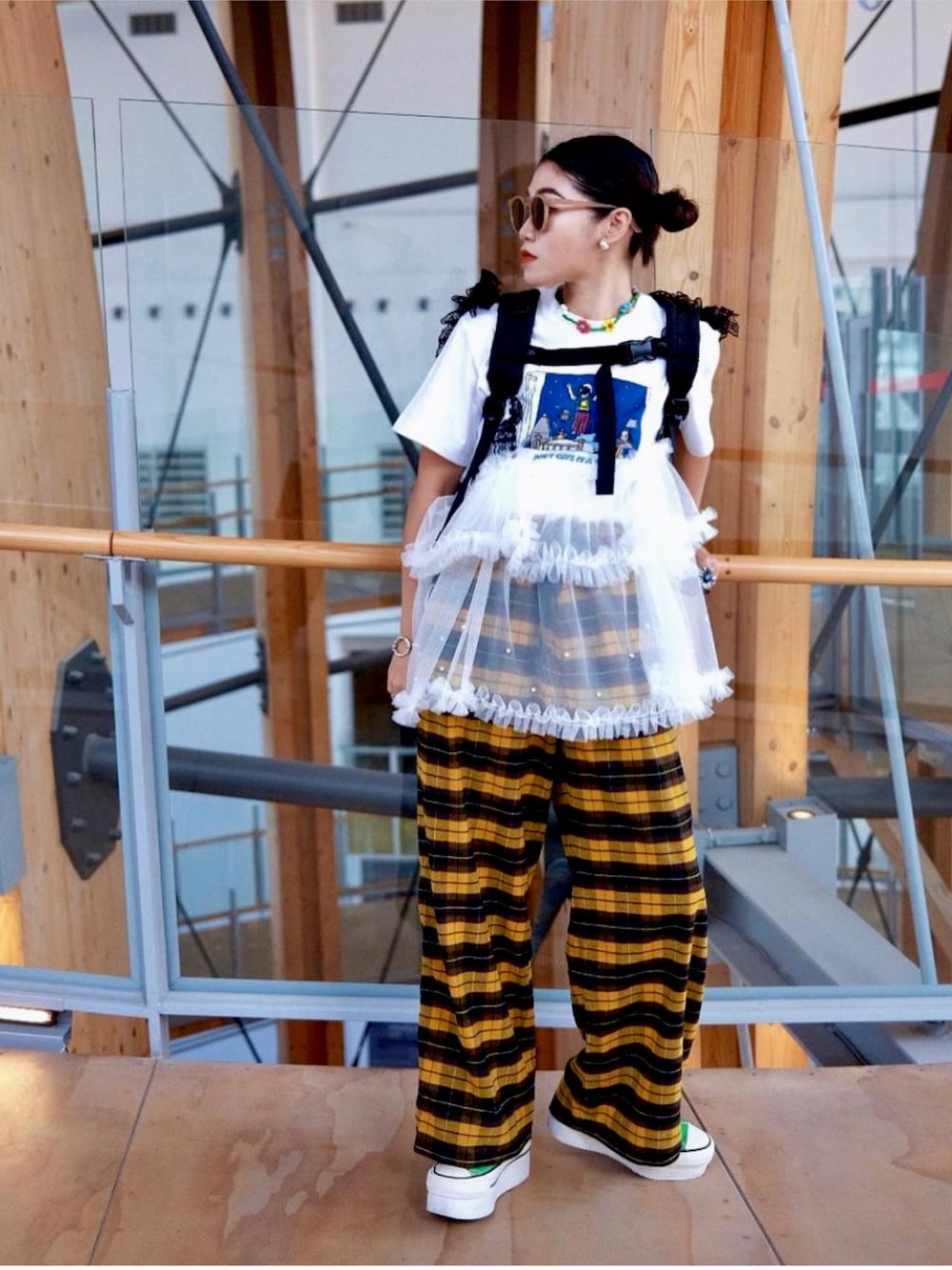 「秋ルック紹介するよ、WEAR、WEARフリマに出品中、ootd、wiwt、BEAMS BOY、vintage、古着好きな人と繋がりたい、古着女子、古着」｜「BEAMS BOYのアイテム（チノパンツ、イエロー系）」を使った、yukaさん（レディース・153cm）の秋コーディネートの1枚目の写真