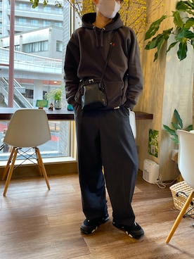 「アイテム（パーカー）」を使った、バウさん（メンズ・172cm・20代）の冬コーディネート