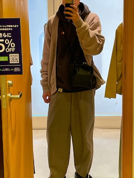 「アイテム（パーカー）」を使った、バウさん（メンズ・172cm・20代）の冬コーディネート