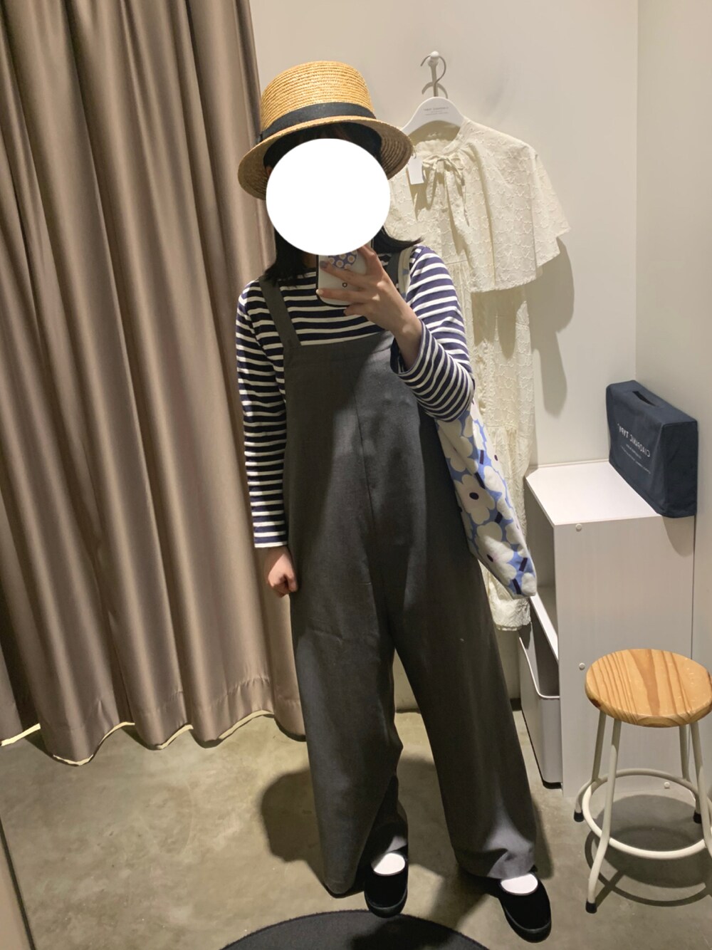 「カジュアル、休日コーデ、春服コーデ、楽チンコーデ、大人カジュアル、大人可愛い、低身長コーデ、ゆるコーデ、初夏コーデ、ママコーデ、むぎわら帽子」｜「田中帽子店のアイテム（ハット、ベージュ系）」を使った、tiyさん（レディース・153cm）の春コーディネートの1枚目の写真