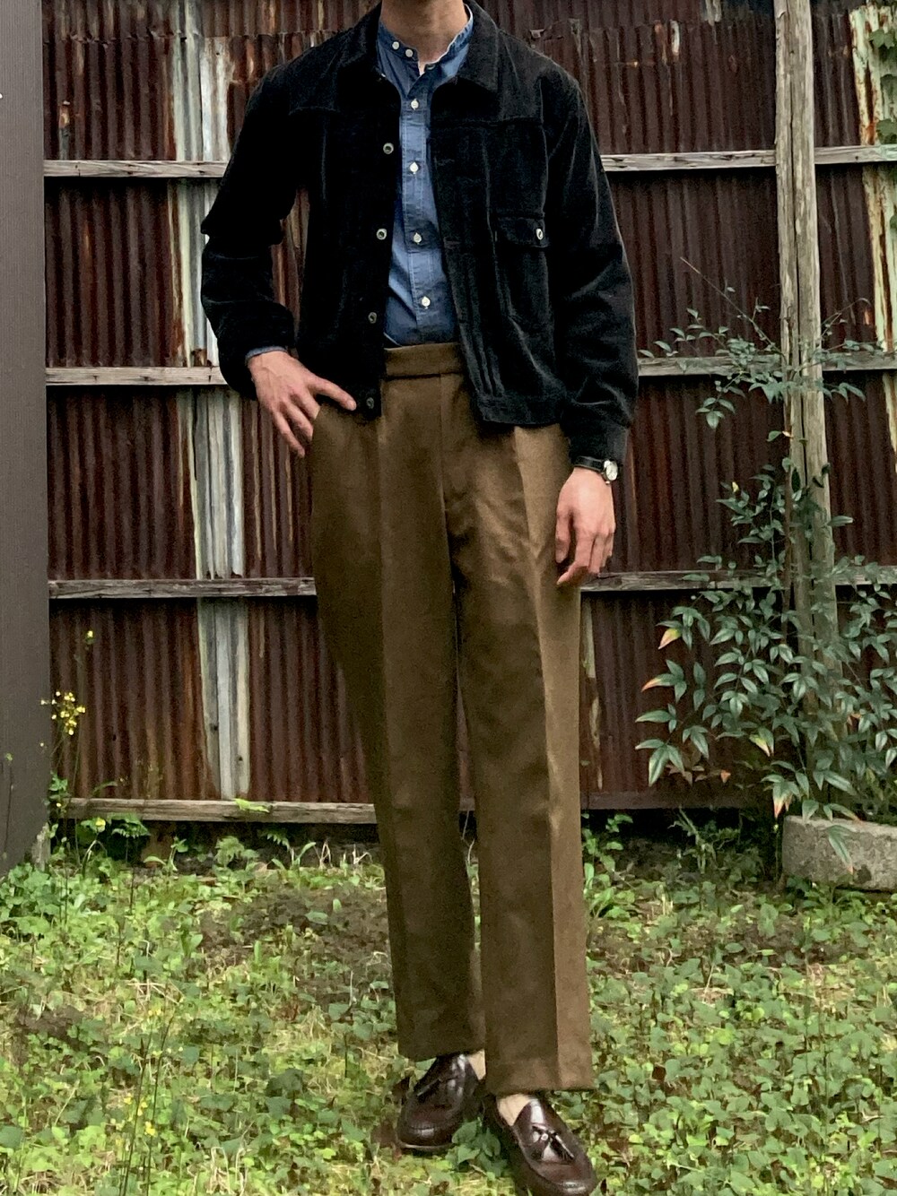 「OLD JOE & CO.のアイテム（ブルゾン、ブラック系）」を使った、二軒茶屋さん（メンズ・178cm）の春コーディネートの1枚目の写真