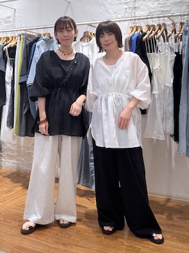 「LEPSIM（レプシィム）のメタルスライドサンダル　638914（サンダル、ブラック系）」を使った、mayaさん（レディース・158cm）の春コーディネート