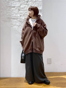 「アイテム（パーカー）」を使った、mayaさん（レディース・156cm・30代）の秋コーディネート