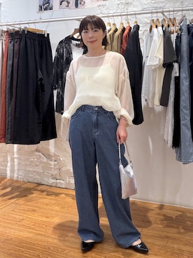 「LEPSIM（レプシィム）のスースーデニムストレートパンツ　637621（デニムパンツ、ブルー系）」を使った、mayaさん（レディース・158cm）の春コーディネート