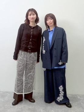 「LEPSIM（レプシィム）のソフトクッションローファー　1054555（ローファー、ブラック系）」を使った、mayaさん（レディース・158cm）の秋コーディネート