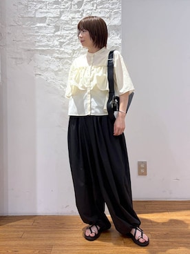 「LEPSIM（レプシィム）の【お気に入り登録数3万突破】【500mlペットボトルも入る】フラップボディバッグ　574895（ショルダーバッグ、ブラック系）」を使った、mayaさん（レディース・158cm）の夏コーディネート