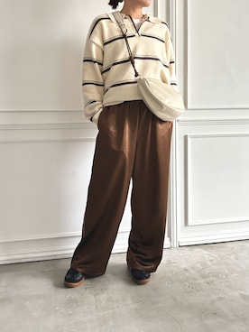 「アイテム（バッグ、ホワイト系）」を使った、ユタニさん（レディース・163cm）の秋コーディネート