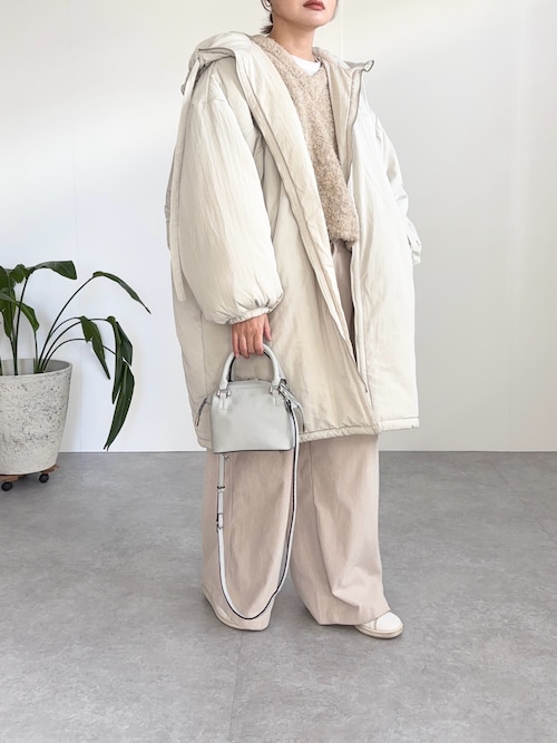 SALE【AMI】アミ ドゥ クール ロゴ プレート ショルダーバッグ くま総柄型押しハートショルダーバッグ（ショルダーバッグ