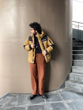 「アイテム（ダウンジャケット/コート、ベージュ系）」を使った、sugaさん（メンズ・177cm）の秋コーディネート