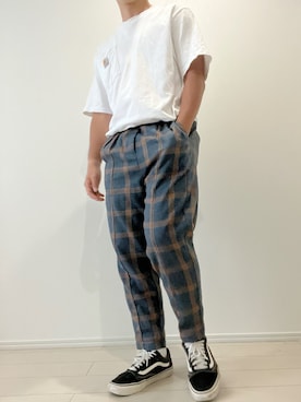 「carhartt」｜「アイテム（スラックス）」を使った、kasago/Instagramも見てねさん（メンズ・168cm）の夏コーディネート