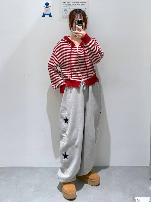 ☆K-POPアイドル着用【UNISEX】Wai Kei／スタースウェットパンツ