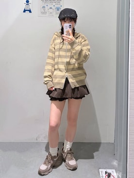 「LAND MUSEUM（ランドミュージアム）のLAND MUSEUM／ボーダーニットダブルジップパーカー（パーカー、ベージュ系）」を使った、okuyuさん（レディース・154cm）の秋コーディネート