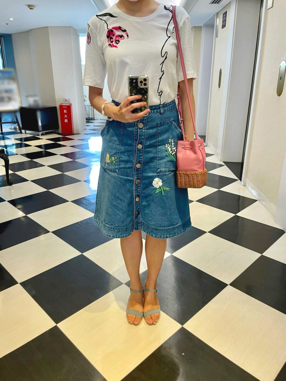 MiuMiu デニムスカート ミディ丈 きれいめ カジュアル 上品 MIU MIU - MIUMIU ミュウミュウ デニムスカートの通販 by