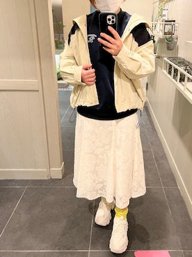 「厚底」｜「アイテム（ブルゾン）」を使った、かおりさん（レディース・162cm）の春コーディネート