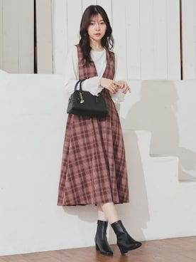 「アイテム（ジャンパースカート）」を使った、ハニーズさん（レディース・167cm）の秋コーディネート