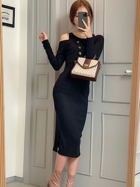 「GRL（グレイル）のアイテム（ワンピース）」を使った、GRLグレイル_OFFICIALさん（レディース・165cm）の秋コーディネート