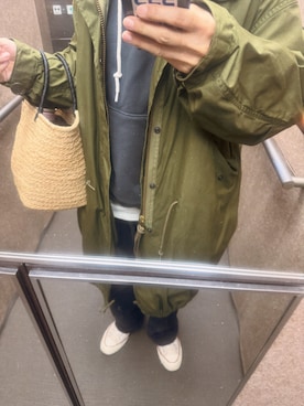 「アイテム（ミリタリージャケット）」を使った、miiiさん（レディース・154cm）の冬コーディネート