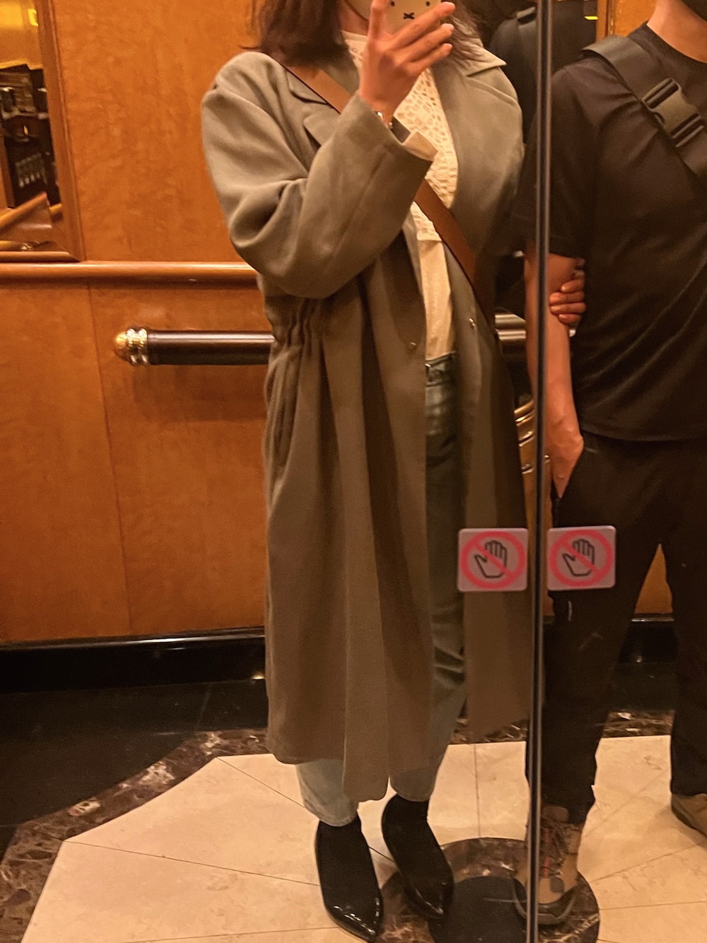 「結婚記念日、春服デビュー宣言、大人カジュアル、カジュアルコーデ、#春コーデ、休日スタイル、休日コーデ、記念日、春のおしゃ見えテクニック」｜「felissimoのアイテム（パンプス、ブラック系）」を使った、toommypeco5さん（骨格ストレート・レディース・165cm）の春コーディネートの1枚目の写真