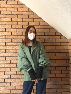 「SLY（スライ）のアイテム（テーラードジャケット、グリーン系）」を使った、華さん（レディース・157cm）の秋コーディネート