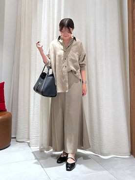 「AULENTTI（オウレンティ）の【AULENTTI】コンビボストンBAG（ボストンバッグ、ブラック系）」を使った、あおのさん（レディース・164cm）の秋コーディネート