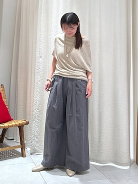 「BABYLONE（バビロン）のフラットレザーシューズ（パンプス、ベージュ系）」を使った、あおのさん（レディース・164cm）の春コーディネート