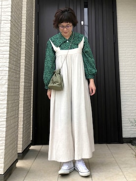 「yuw（ユウ）のアイテム（オールインワン・サロペット）」を使った、kamokamosanさん（レディース・163cm）の秋コーディネート