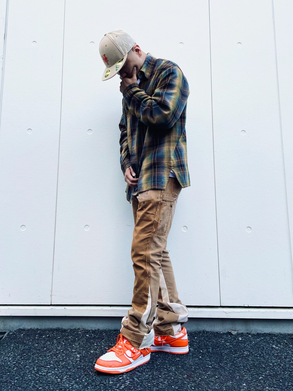 「秋コーデ、シンプルスタイル、シャツコーデ、低身長、おしゃれさんと繋がりたい、デニムパンツ、NIKE、フレアパンツ、デニムコーデ、AIME LEON DORE、mnml、NEW ERA、mlvince」｜「mlvinceのアイテム（シャツ/ブラウス、グリーン系）」を使った、ともさん（メンズ・168cm）の秋コーディネートの1枚目の写真