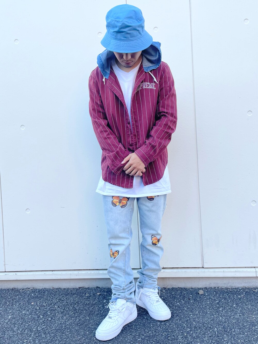 「カジュアルコーデ、秋冬コーデ、おしゃれさんと繋がりたい、秋、シンプルスタイル、ストリートMIX、デニム、AIME LEON DORE、mnml、supreme、AIR FORCE 1」｜「AIME LEON DOREのアイテム（ハット、ブルー系）」を使った、ともさん（メンズ・168cm）の秋コーディネートの1枚目の写真