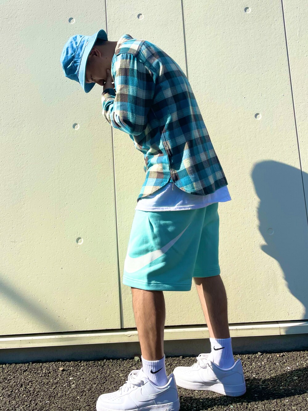 「カジュアルコーデ、おしゃれさんと繋がりたい、秋、シンプルスタイル、ストリートMIX、秋コーデ、rrl、NIKE、NIKE AIR FORCE、AIME LEON DORE」｜「NIKEのアイテム（その他パンツ、ブルー系）」を使った、ともさん（メンズ・168cm）の秋コーディネートの1枚目の写真