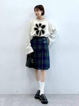 「RAGEBLUE（レイジブルー）のアイテム（ローファー）」を使った、やながわこころさん（レディース・167cm）の秋コーディネート