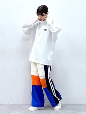 「RAGEBLUE（レイジブルー）のアイテム（スウェットパンツ）」を使った、やながわこころさん（レディース・167cm）の冬コーディネート