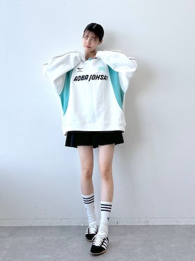 「Heather（ヘザー）のワイドプリーツミニスカート2　987764（スカート、ブラック系）」を使った、やながわこころさん（レディース・167cm）の春コーディネート