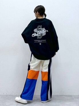 「RAGEBLUE（レイジブルー）のアイテム（スウェットパンツ）」を使った、やながわこころさん（レディース・167cm）の冬コーディネート