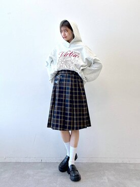 「RAGEBLUE（レイジブルー）のアイテム（シューズ）」を使った、やながわこころさん（レディース・167cm）の冬コーディネート