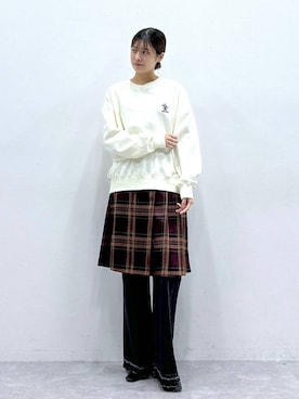 「CONVERSE（コンバース）のアイテム（スウェット）」を使った、やながわこころさん（レディース・167cm）の秋コーディネート